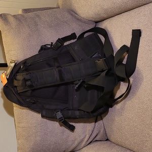 NWT Fox Tactical Ambidextrous Teardrop Tactical Sling Pack